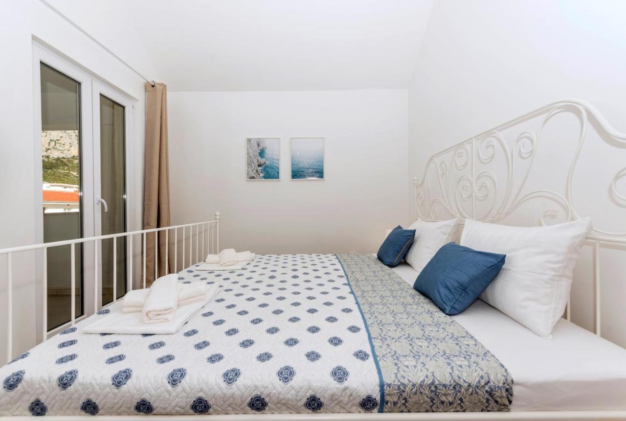 Vista Mare Apartment - 3 Bedroom, Sea View Makarska Eksteriør billede